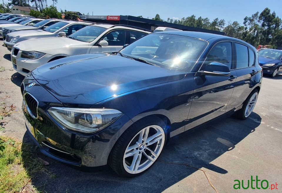 2012' BMW 120 photo #5