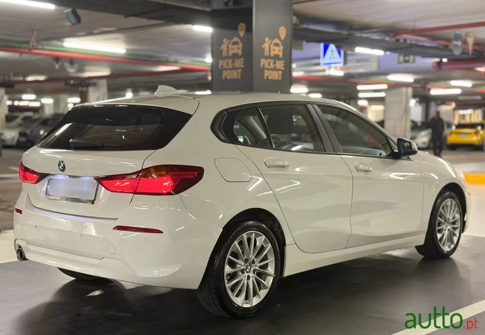 2021' BMW Série 1 photo #2