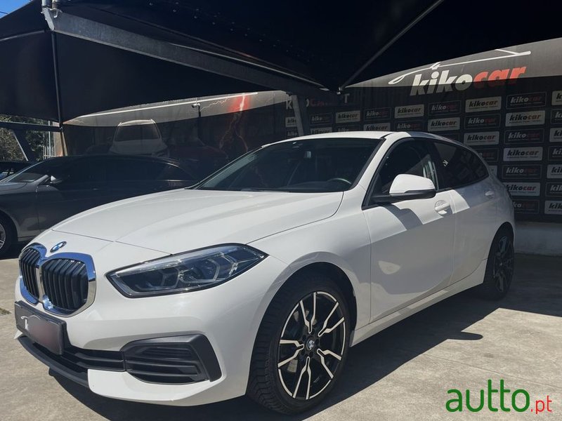 2021' BMW Série 1 D Advantage photo #3