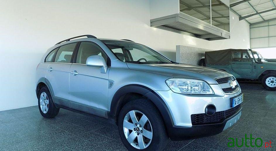 2008' Chevrolet Captiva photo #3
