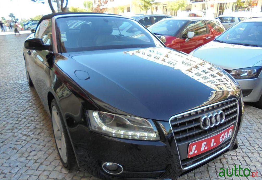 2011' Audi 2.0 TDi S-line photo #3
