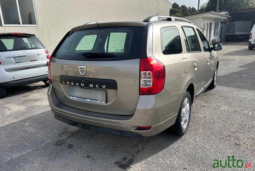2014' Dacia Logan Mcv photo #1