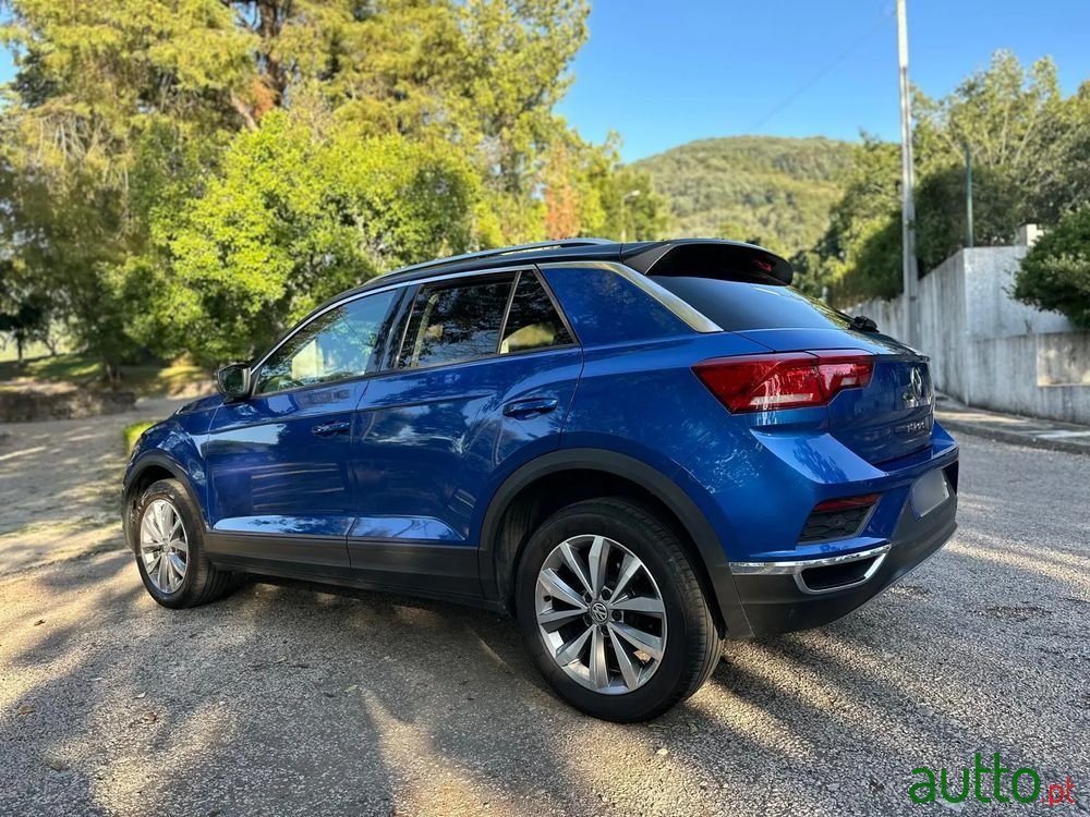 2020' Volkswagen T-Roc 1.0 Tsi Opf Style photo #4
