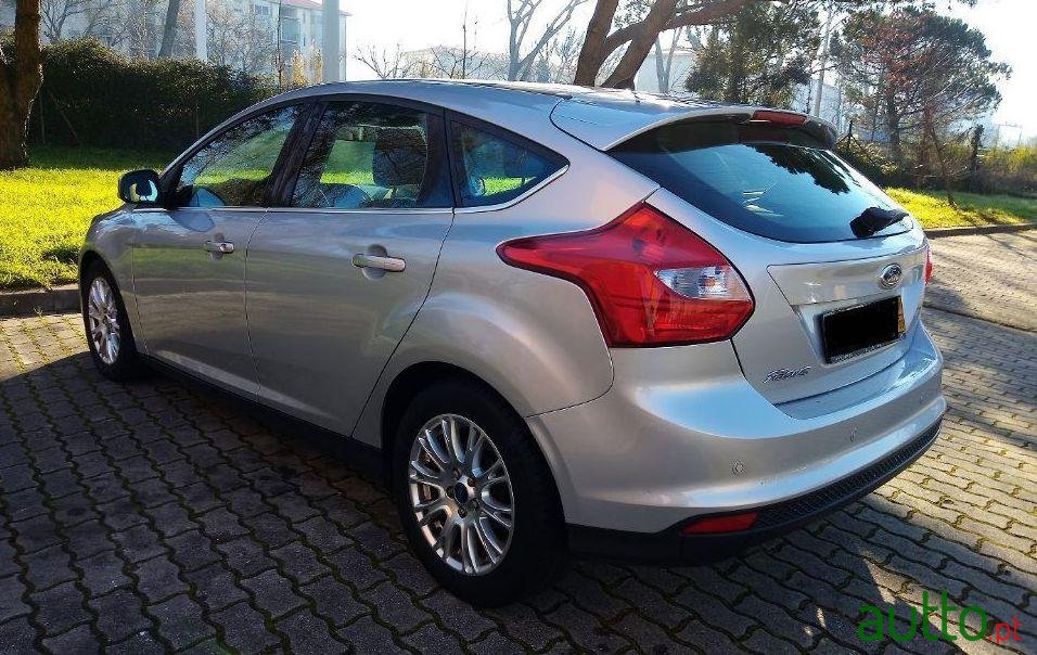 2011' Ford Focus photo #1