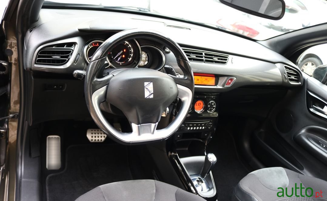 2016' Citroen DS3 photo #5