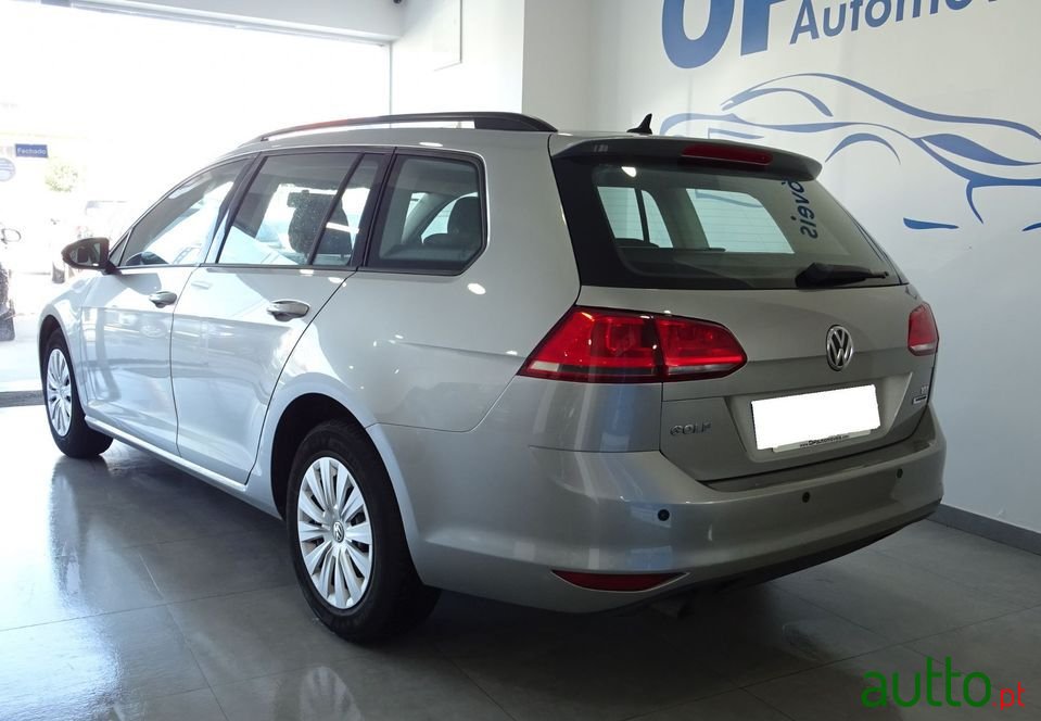 2015' Volkswagen Golf Variant photo #3
