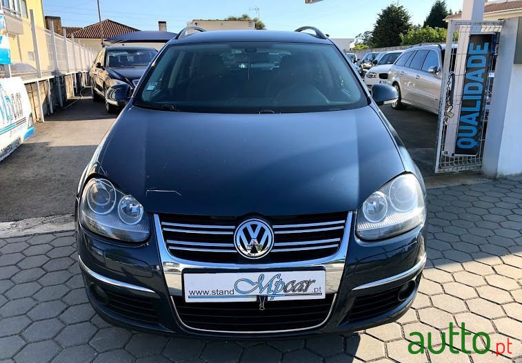 2007' Volkswagen Golf photo #2