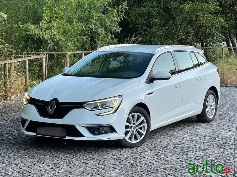 2019' Renault Mégane Sport Tourer photo #1