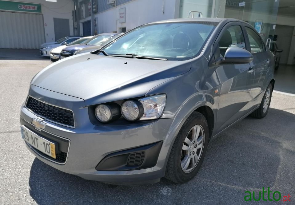 2013' Chevrolet Aveo photo #1