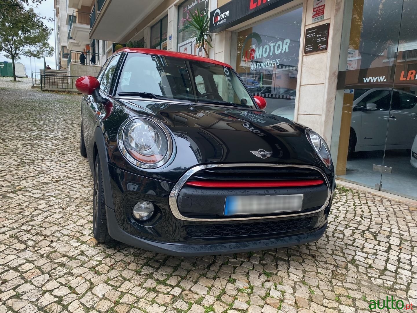 2017' MINI One photo #2