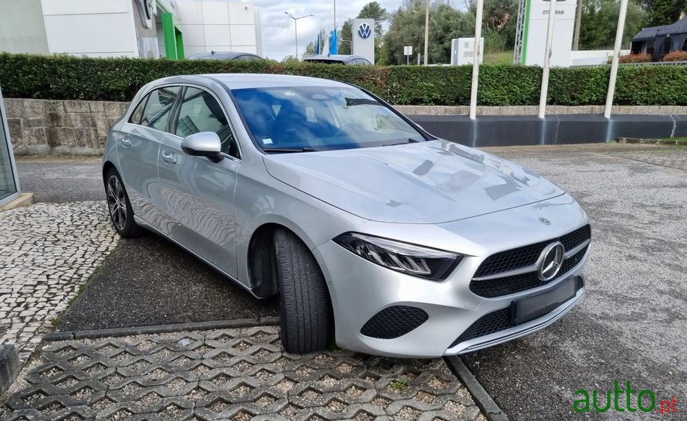 2023' Mercedes-Benz A 200 photo #3