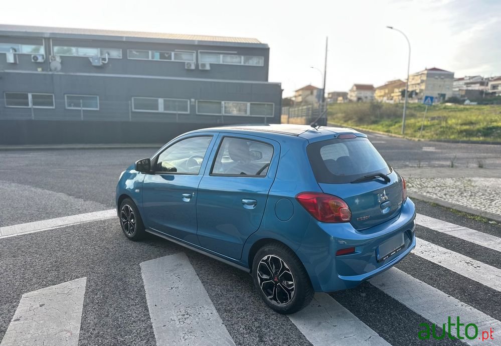 2017' Mitsubishi Space Star photo #5