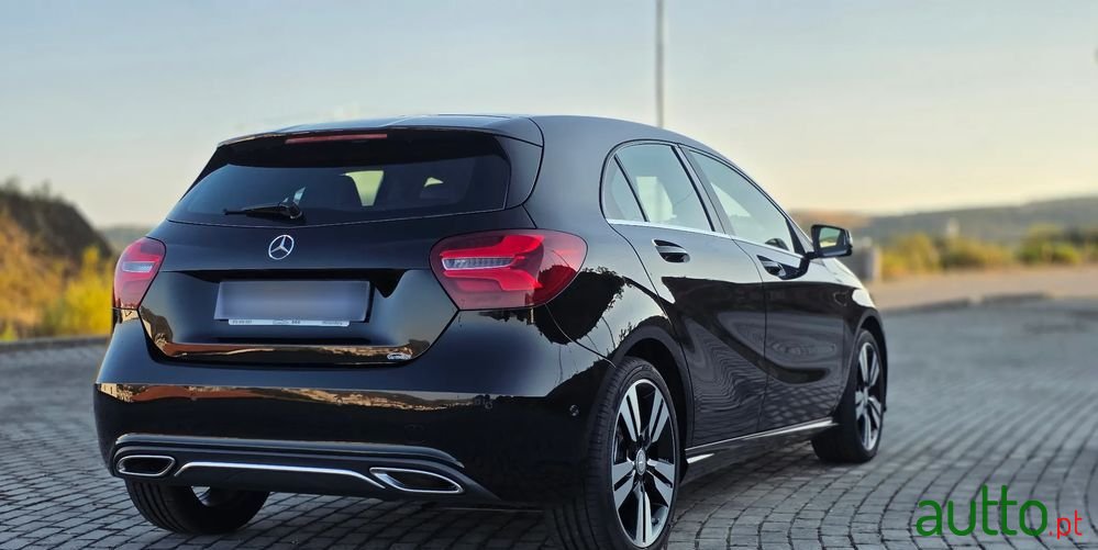 2016' Mercedes-Benz Classe A photo #4