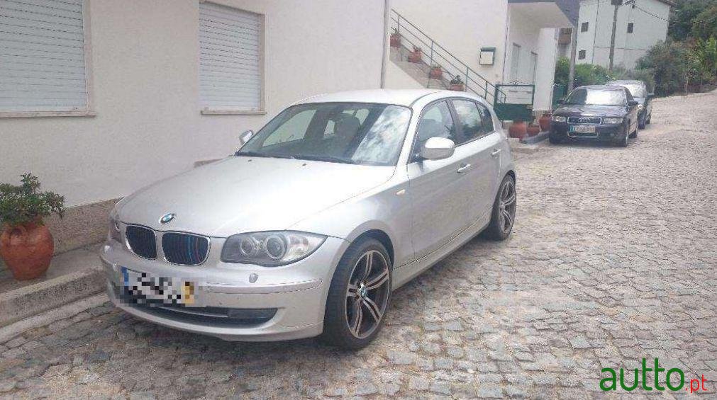 2010' BMW 118 d photo #1