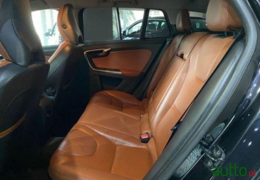 2010' Volvo V60 photo #5