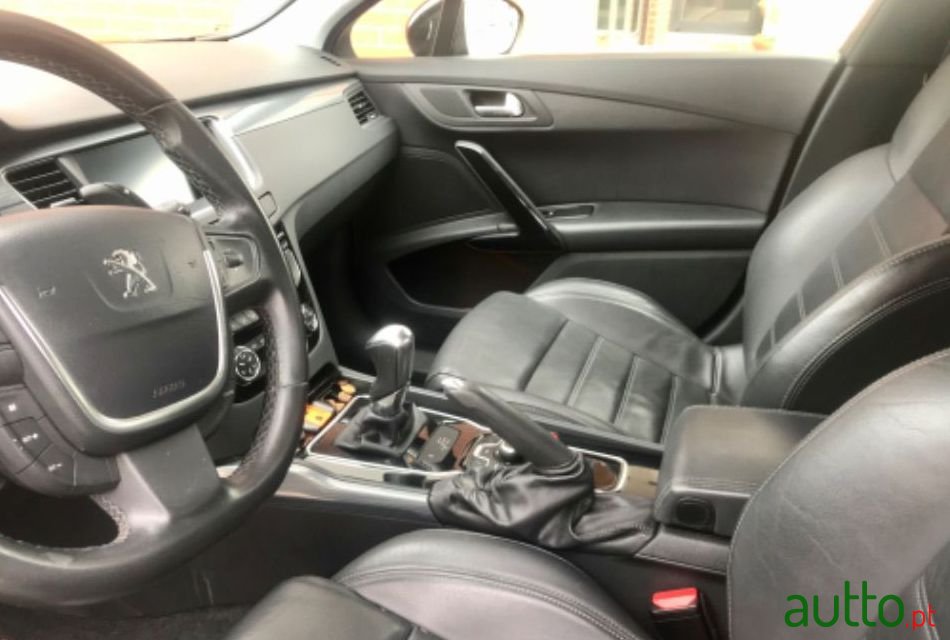 2012' Peugeot 508 Sw photo #4