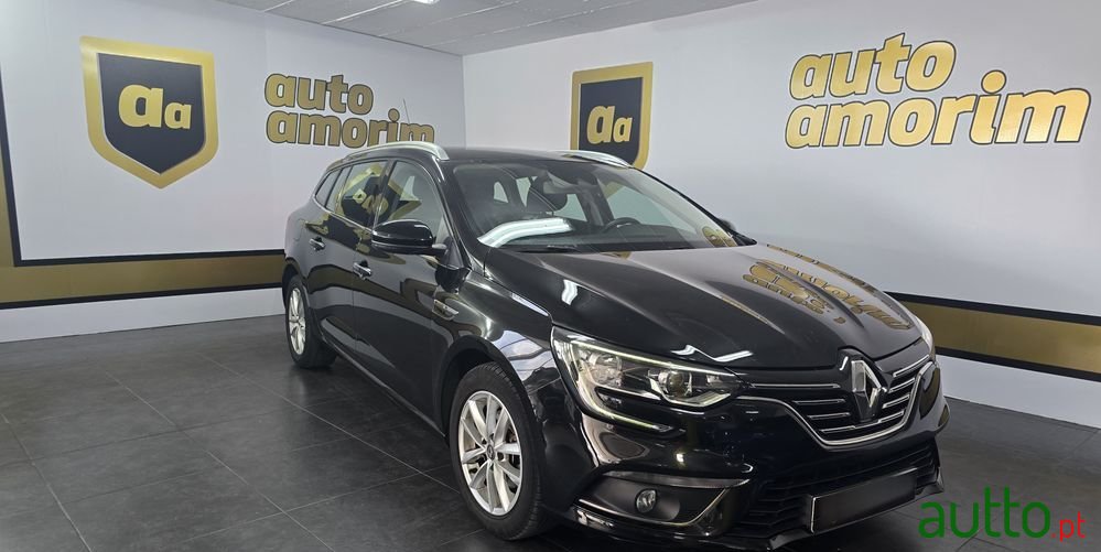 2018' Renault Megane Sport Tourer photo #3