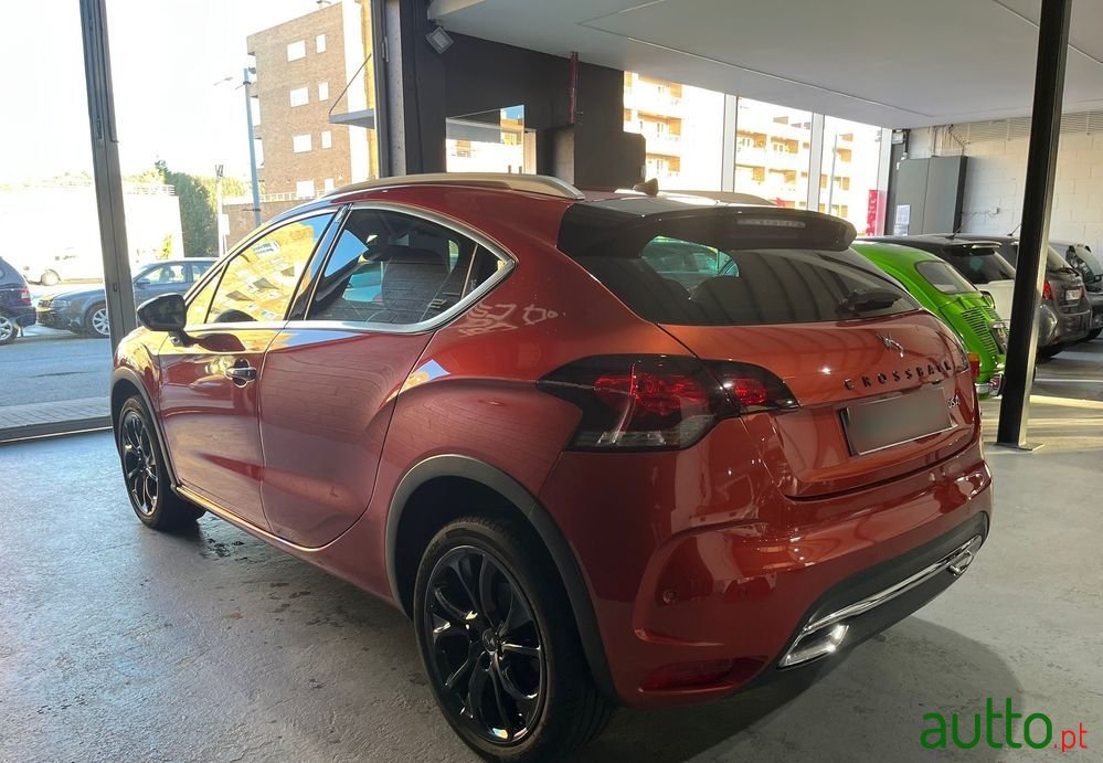 2017' DS Automobiles Ds4 Crossback photo #6