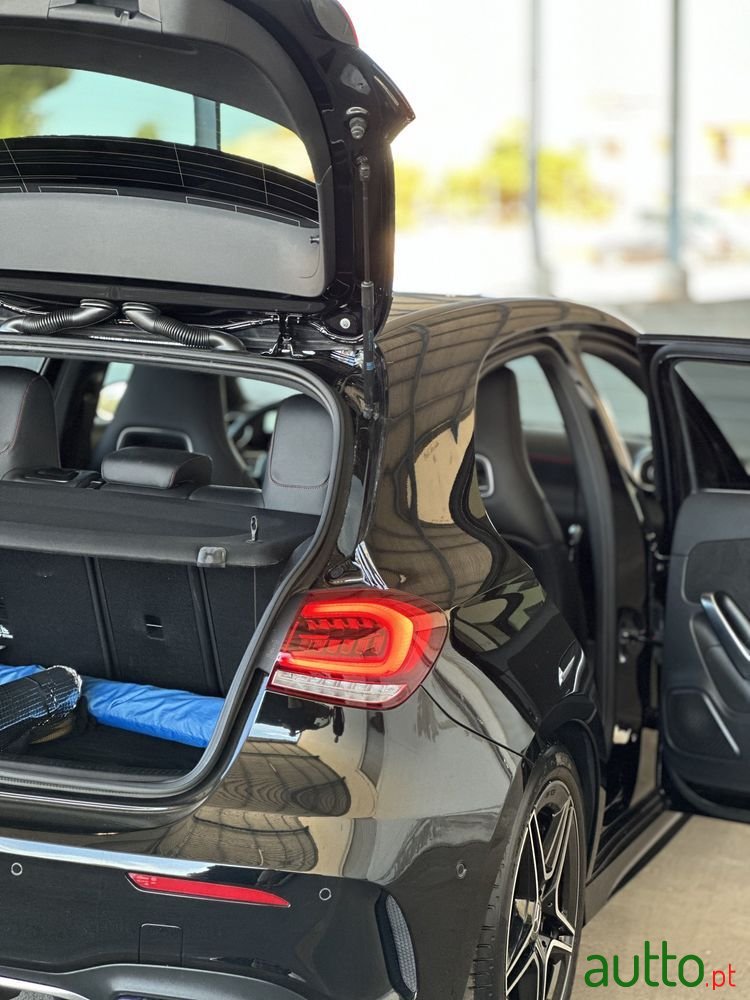 2019' Mercedes-Benz Classe A photo #6