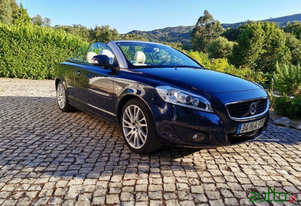 2012' Volvo C70 photo #1