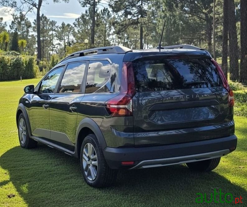 2022' Dacia Jogger photo #4