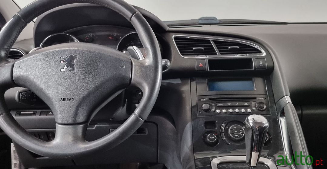 2011' Peugeot 3008 photo #6