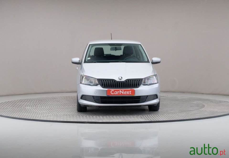 2016' Skoda Fabia photo #3