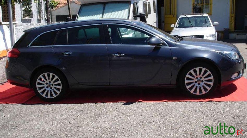 2009' Opel Insignia Sports Tourer photo #4