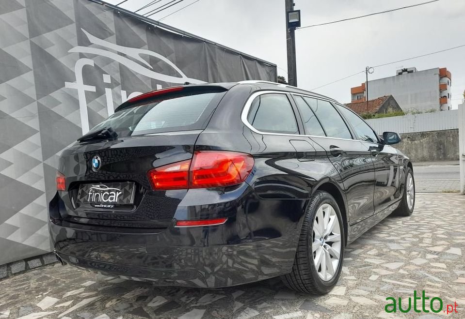 2010' BMW 520 photo #4