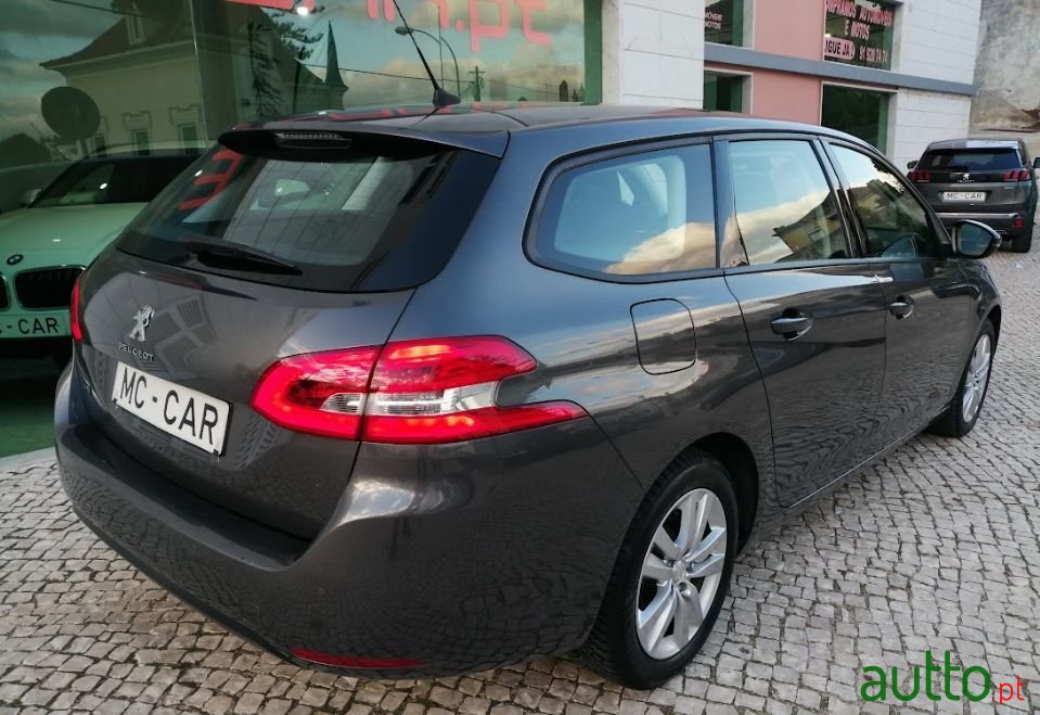 2018' Peugeot 308 Sw photo #4