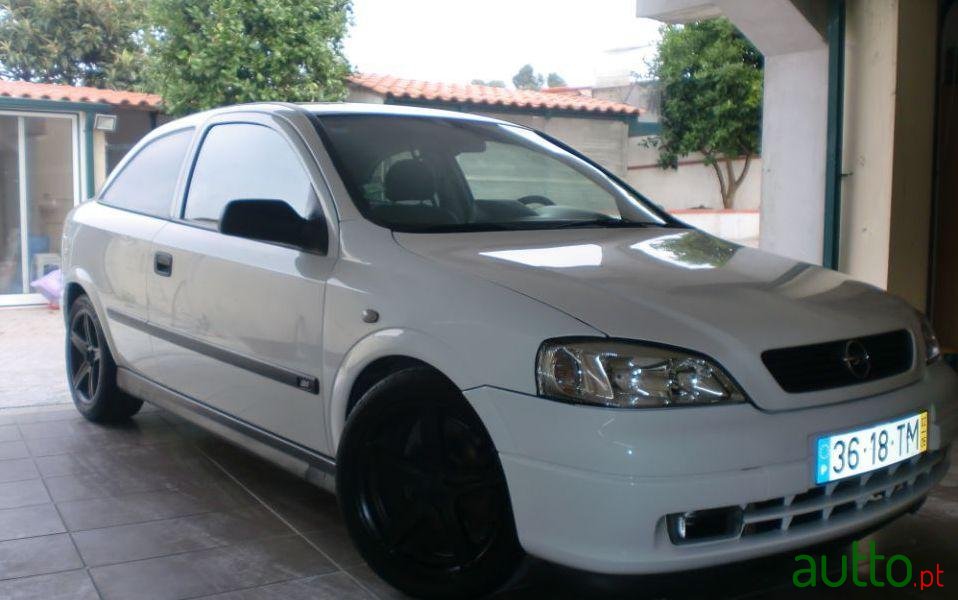 2002' Opel Astra photo #2