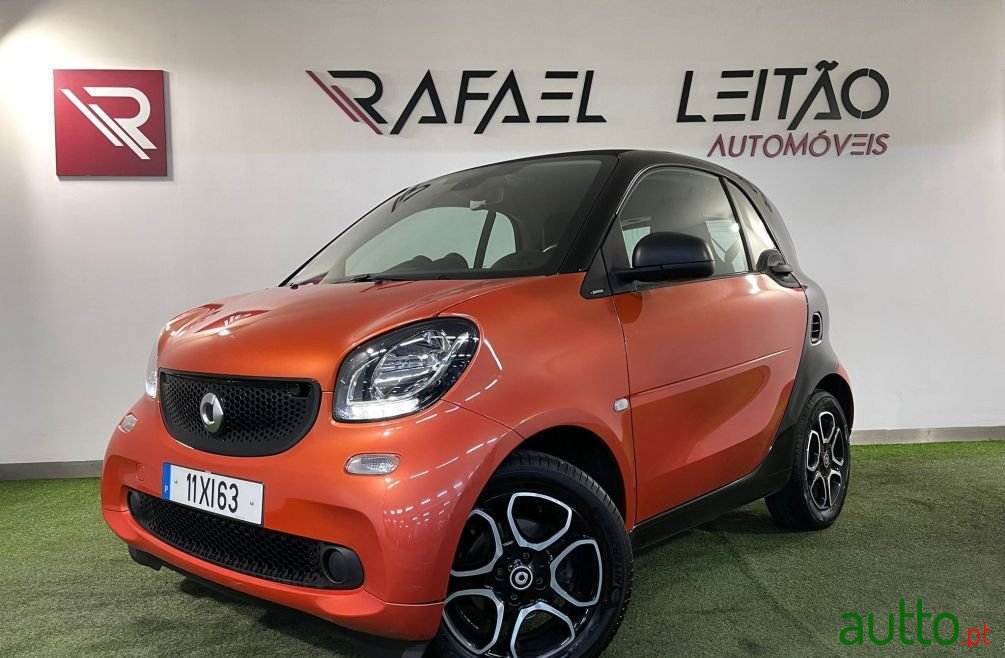 2019' Smart Fortwo photo #1