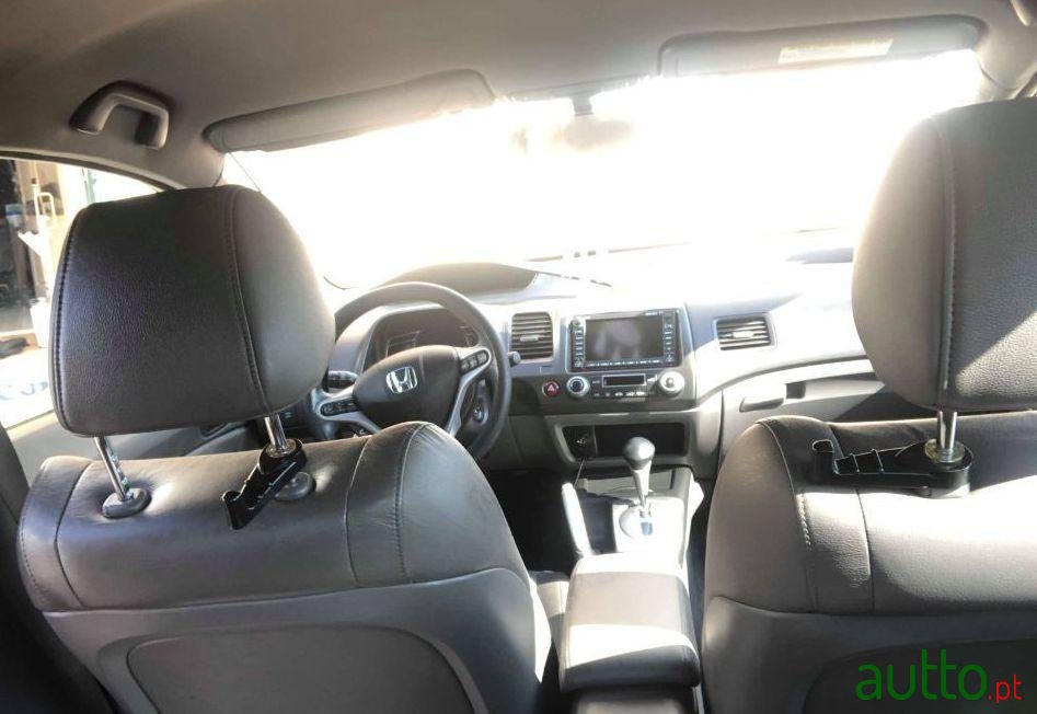 2008' Honda Civic Executive photo #2