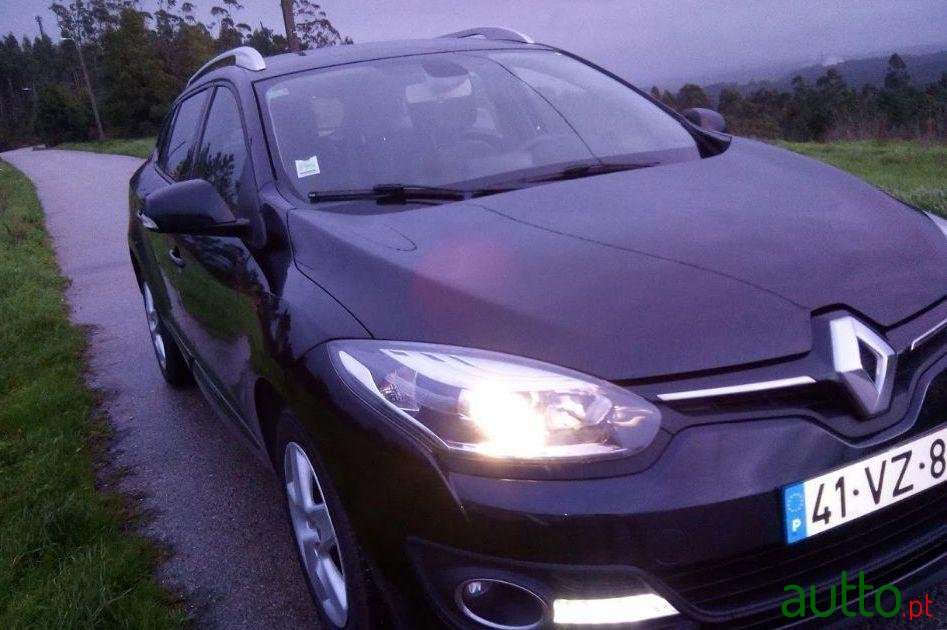 2015' Renault Megane Break photo #2