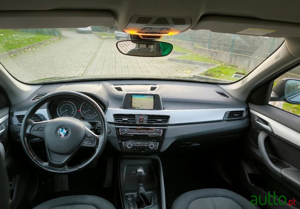 2016' BMW X1 18 D Sdrive Auto photo #6