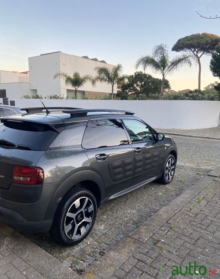 2016' Citroen C4 Cactus photo #1