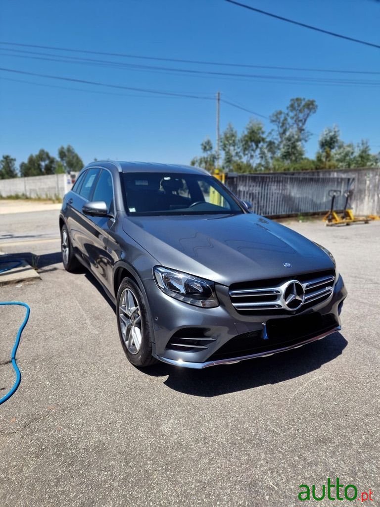 2017' Mercedes-Benz Glc-350 photo #1