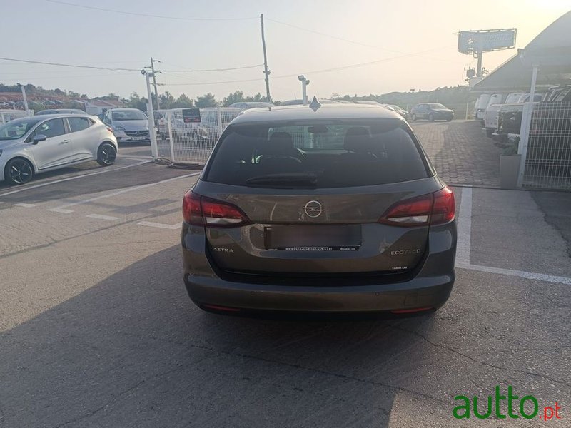 2018' Opel Astra Sports Tourer photo #4