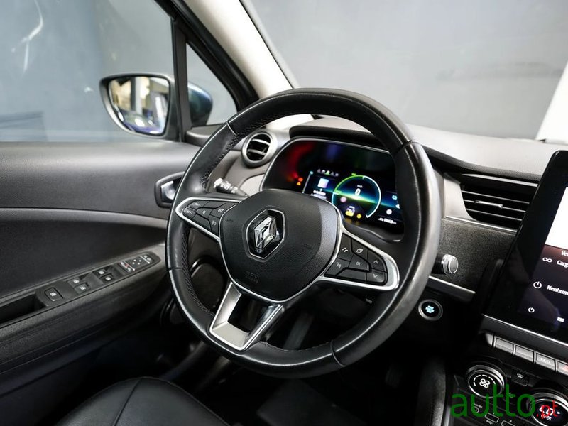 2021' Renault Zoe photo #6
