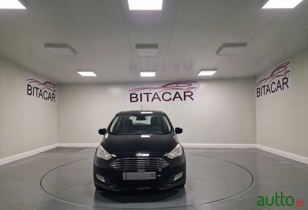 2018' Ford Grand C-MAX photo #4