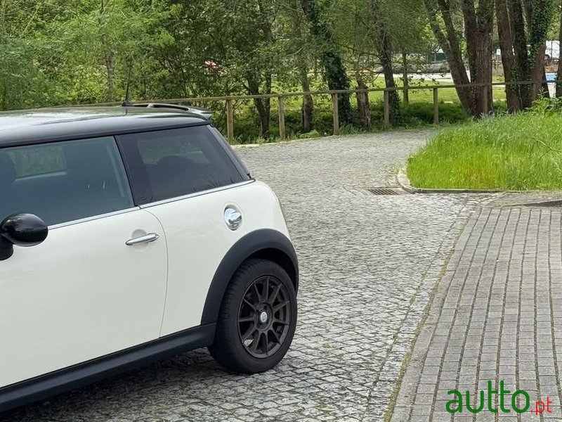 2008' MINI Cooper S 3 Portas photo #4