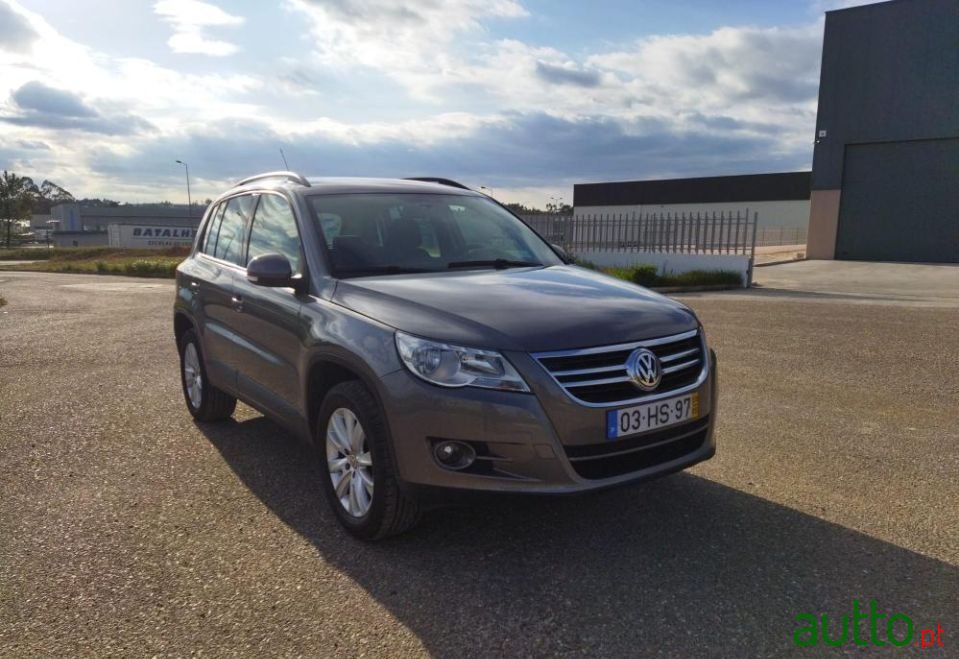 2009' Volkswagen Tiguan photo #4