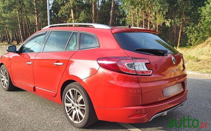 2012' Renault Megane Sport Tourer photo #6